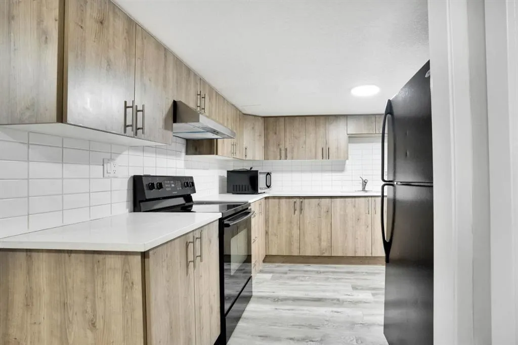 243 Castlebrook Road NE