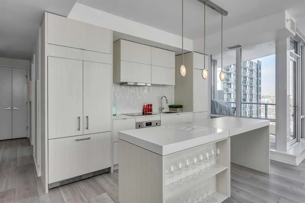 615 6 Avenue SE, #1107