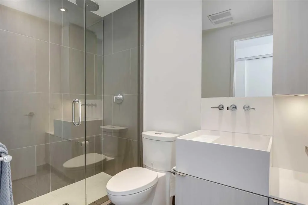 615 6 Avenue SE, #1107