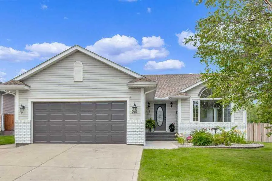 74 Perry Drive