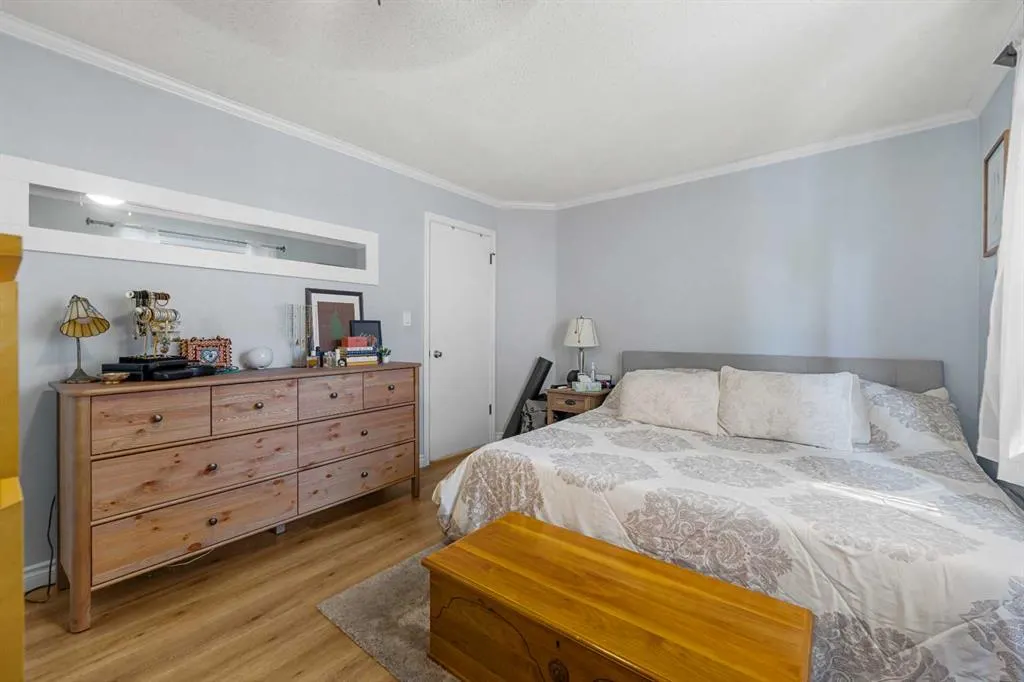 701 56 Avenue SW, #201
