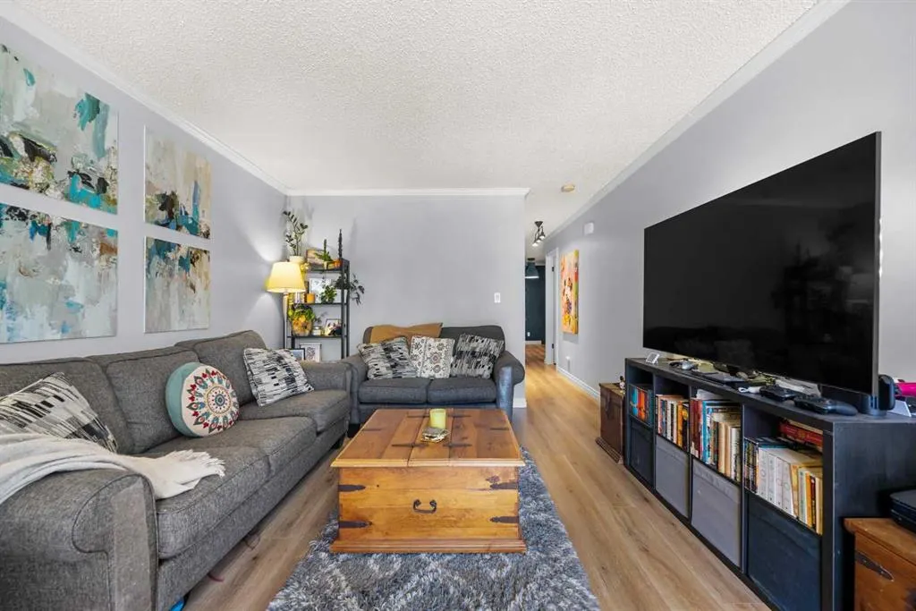 701 56 Avenue SW, #201