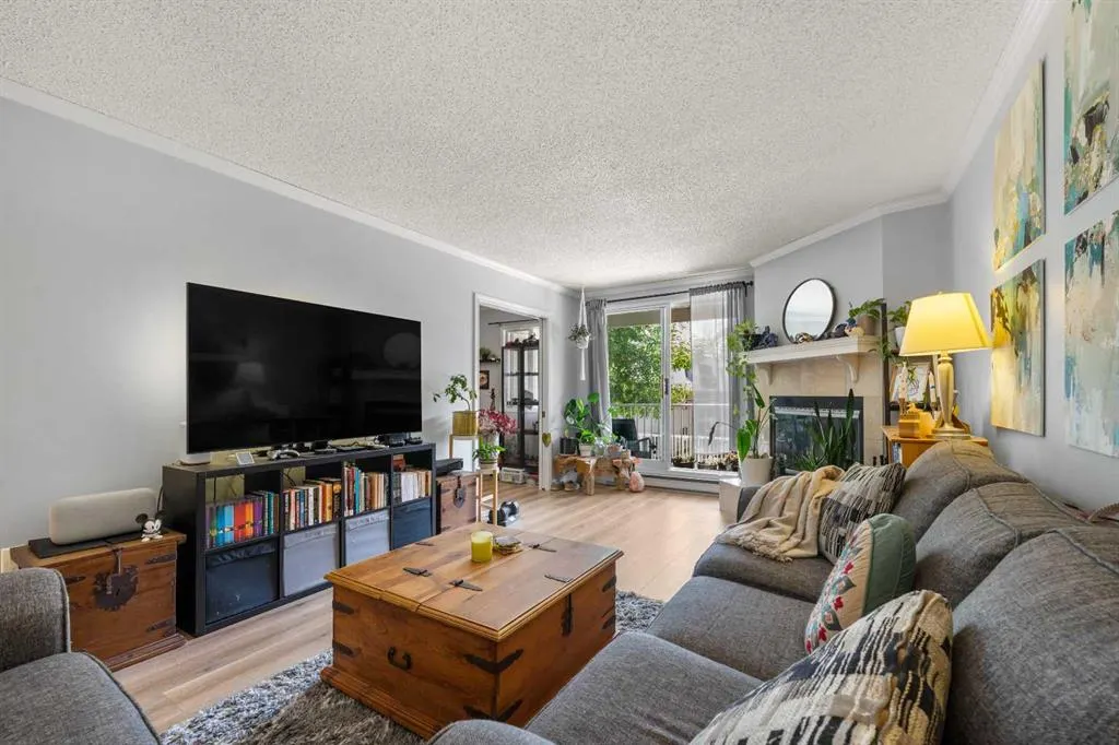 701 56 Avenue SW, #201