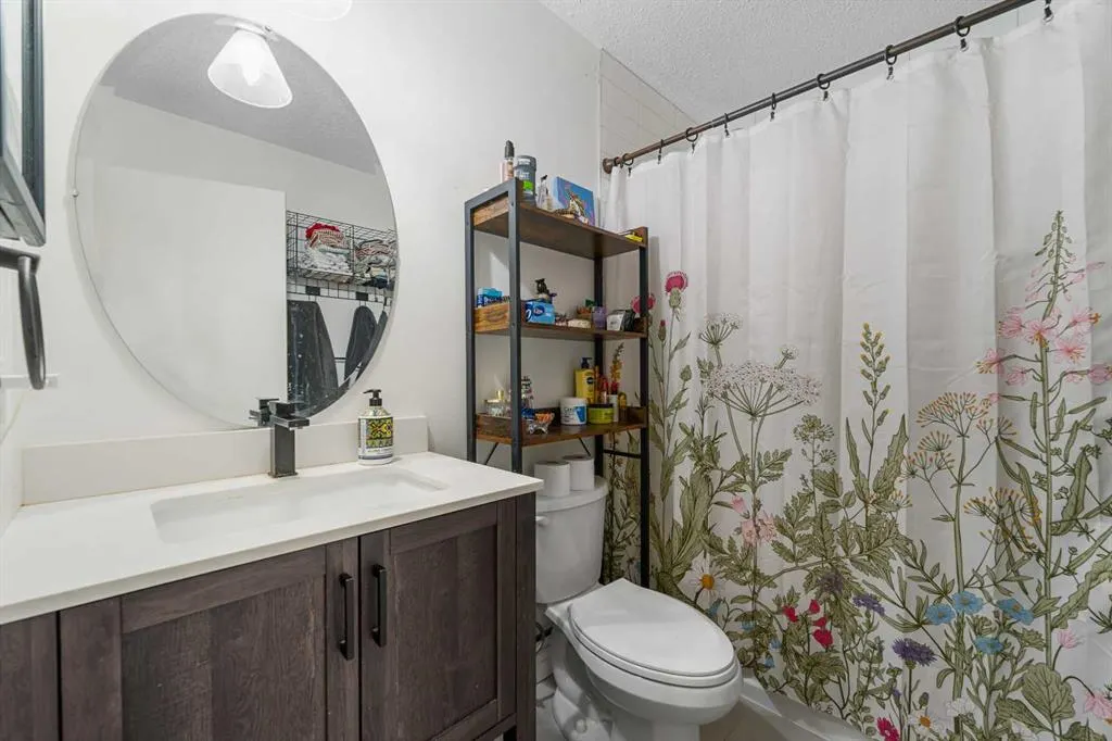 701 56 Avenue SW, #201