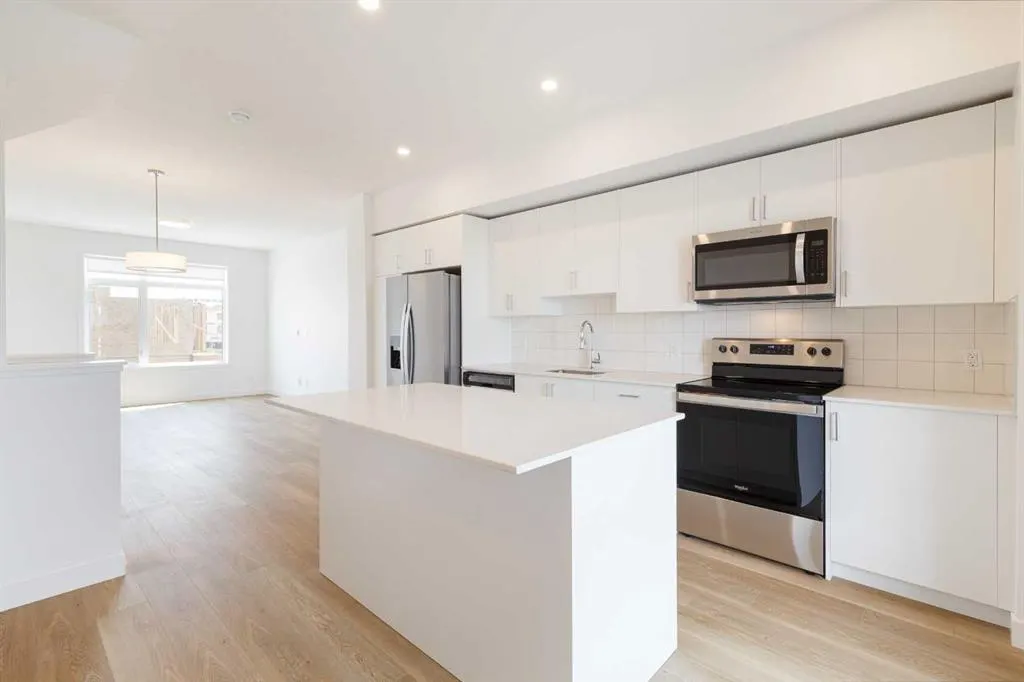 8535 19 Avenue SE, #409