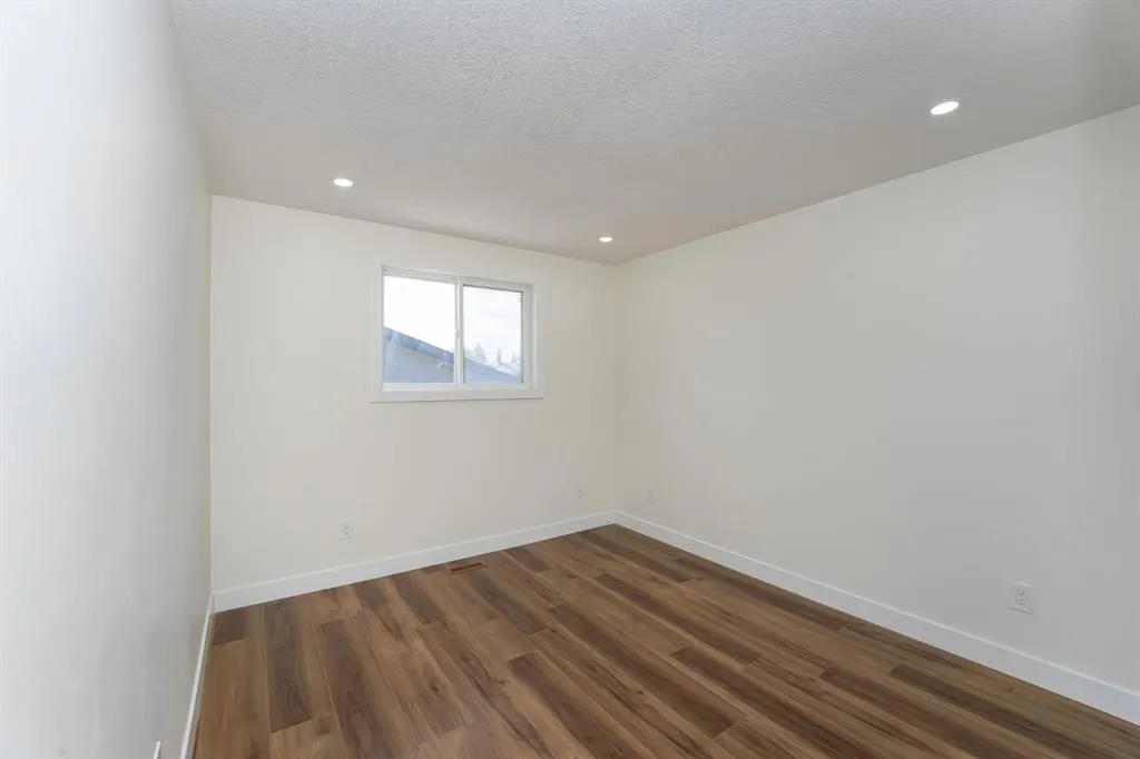 140 Whitworth Way