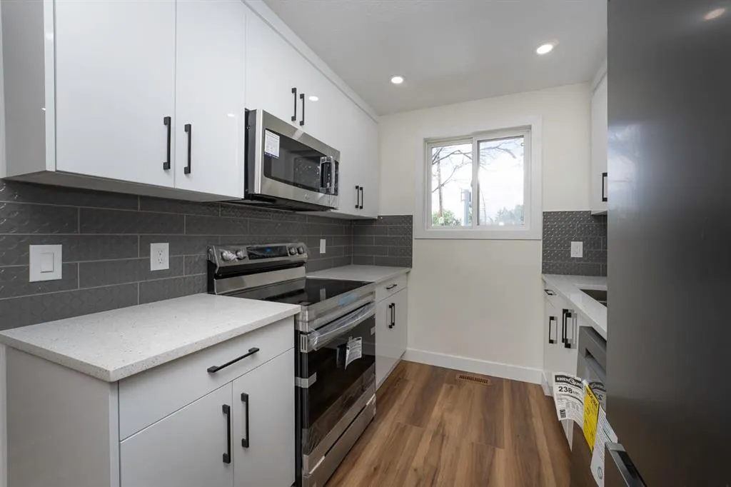 140 Whitworth Way