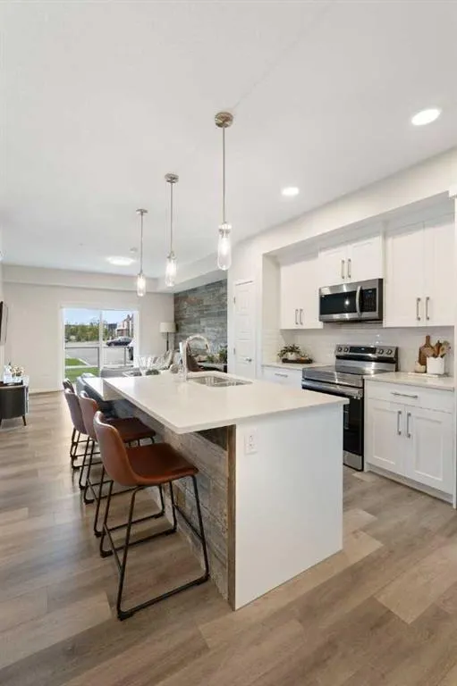 40 Carrington Plaza NW, #117