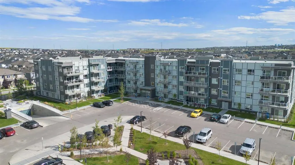 40 Carrington Plaza NW, #117