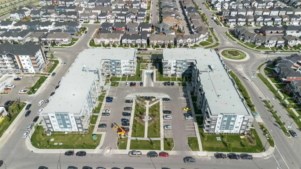 40 Carrington Plaza NW, #117