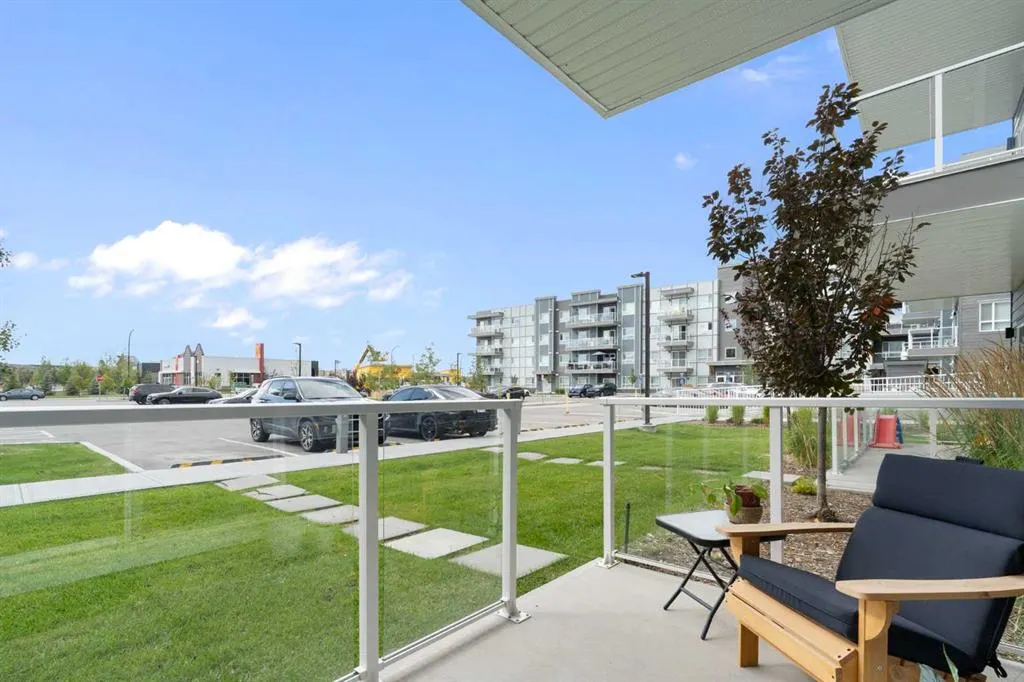 40 Carrington Plaza NW, #117