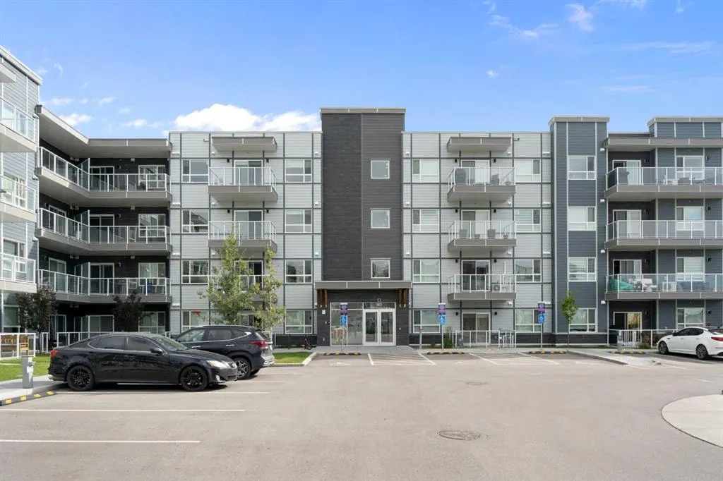 40 Carrington Plaza NW, #117