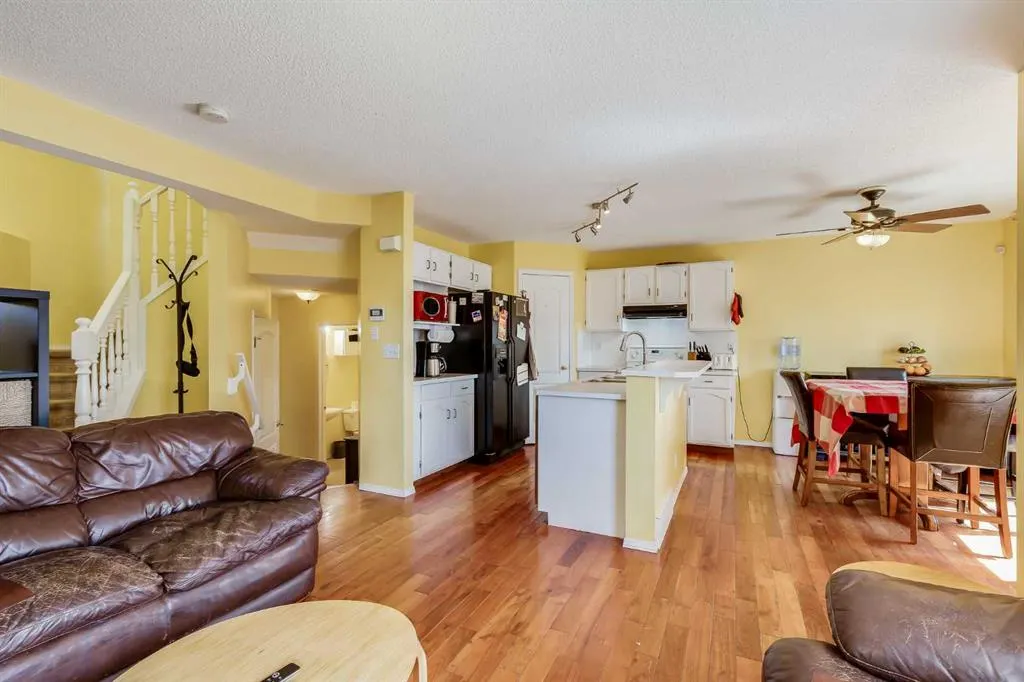127 Tuscarora Way NW