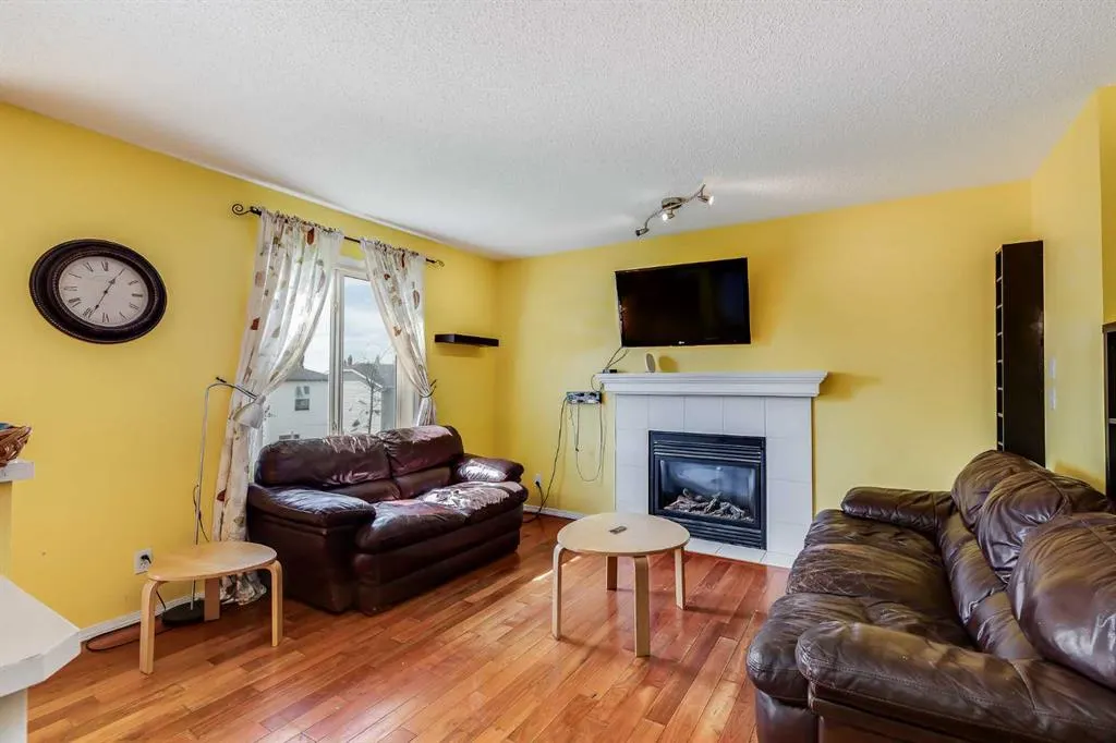 127 Tuscarora Way NW