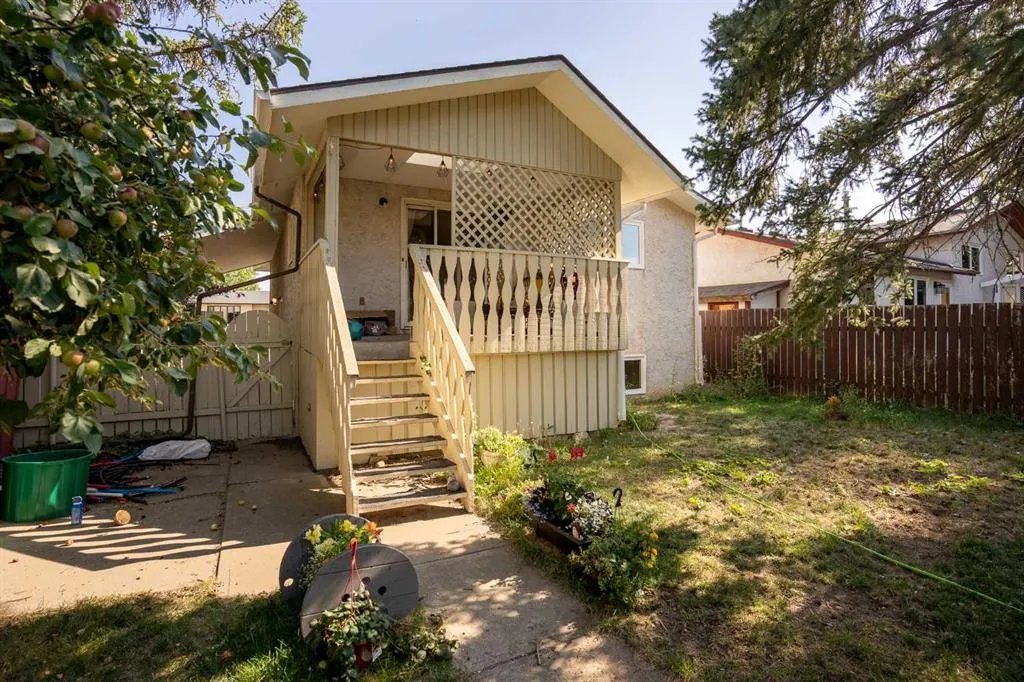 169 Mohawk Road W