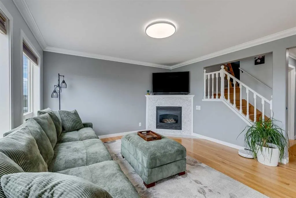 142 Creek Gardens Place NW