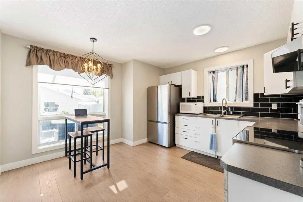 815 Erin Woods Drive SE