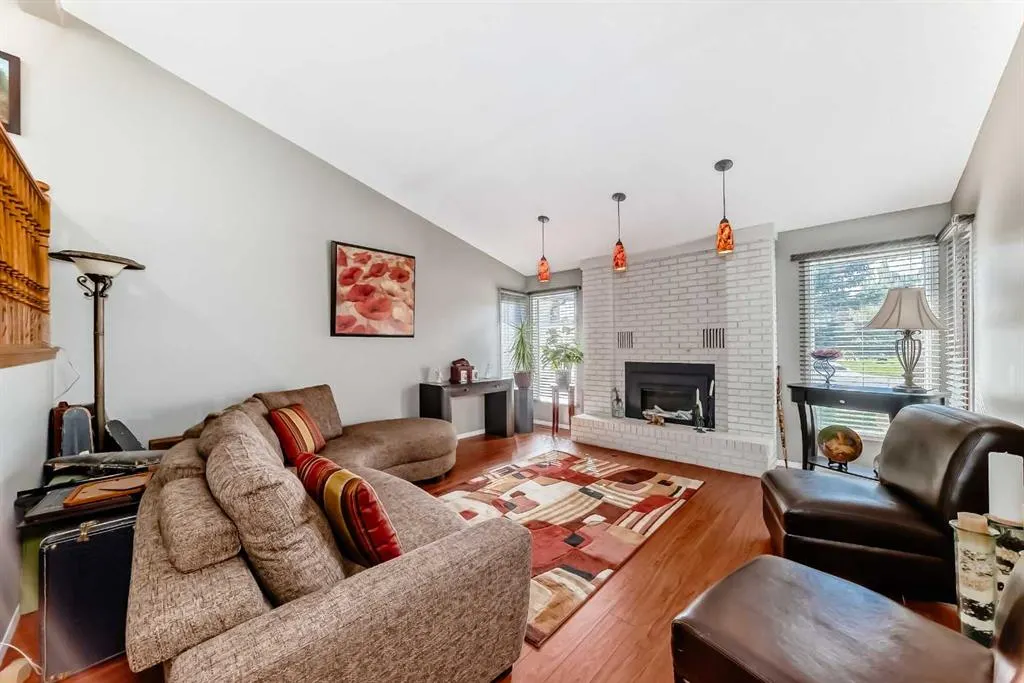 22 Glenhill Drive