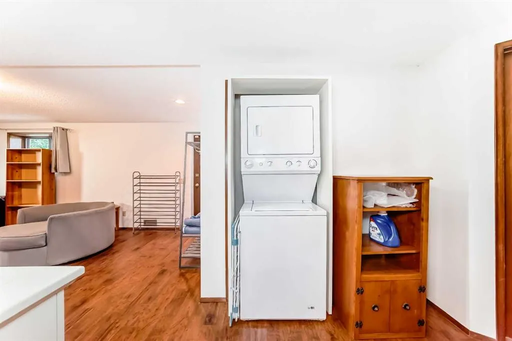 22 Glenhill Drive