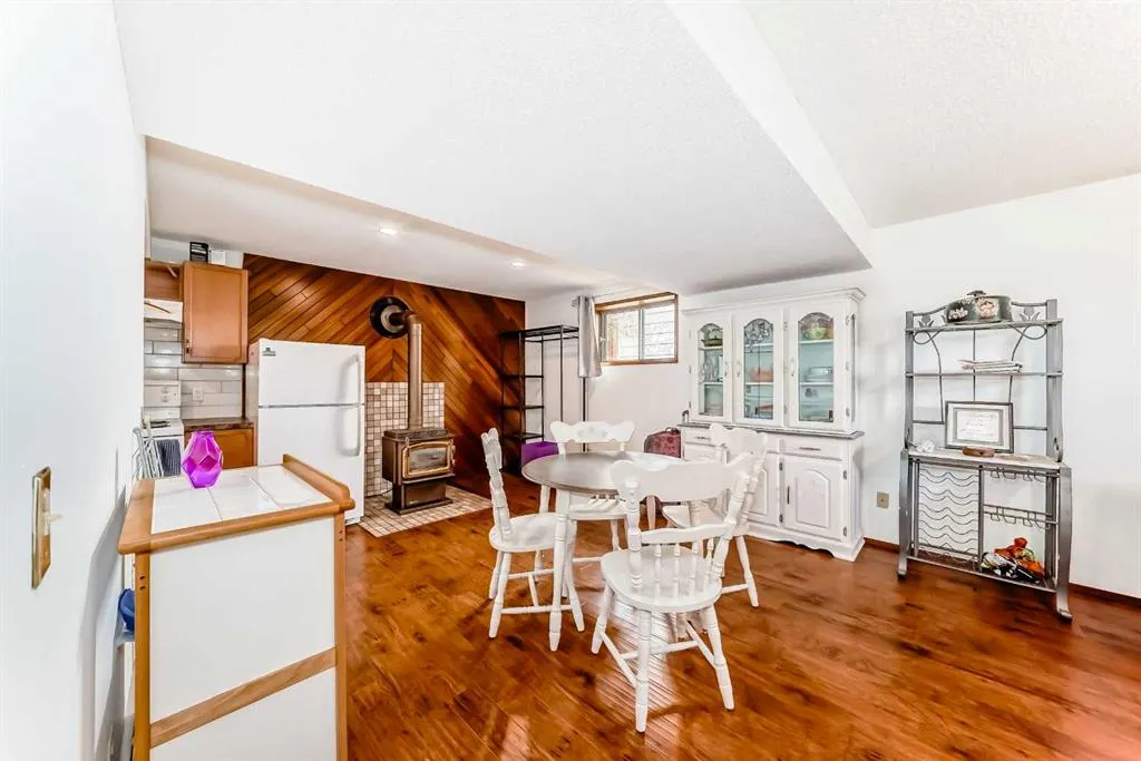 22 Glenhill Drive