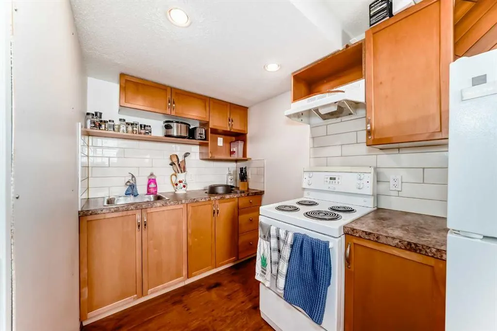 22 Glenhill Drive