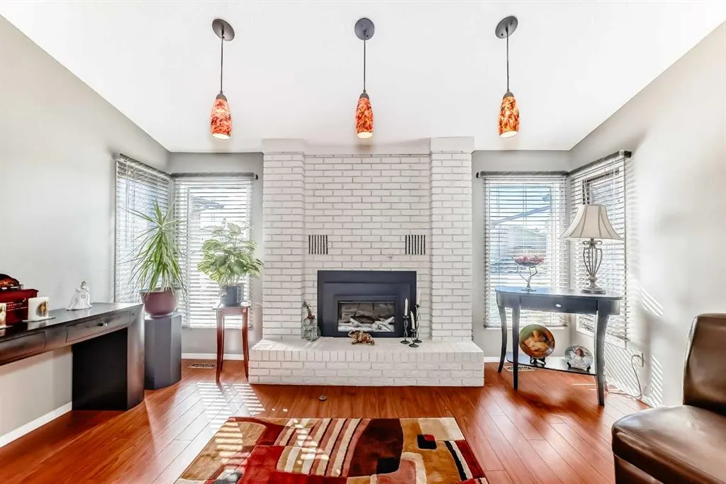 22 Glenhill Drive