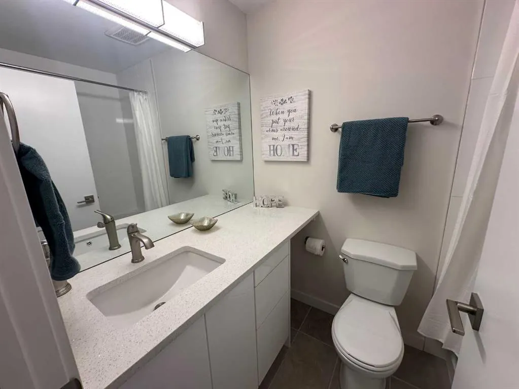 6223 31 Avenue NW, #206
