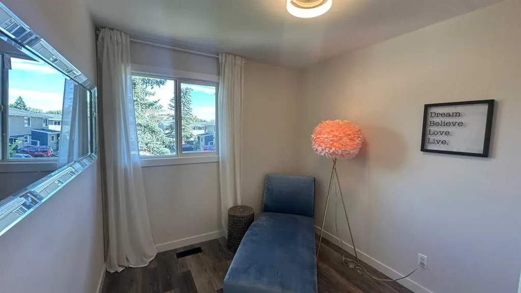 6223 31 Avenue NW, #206