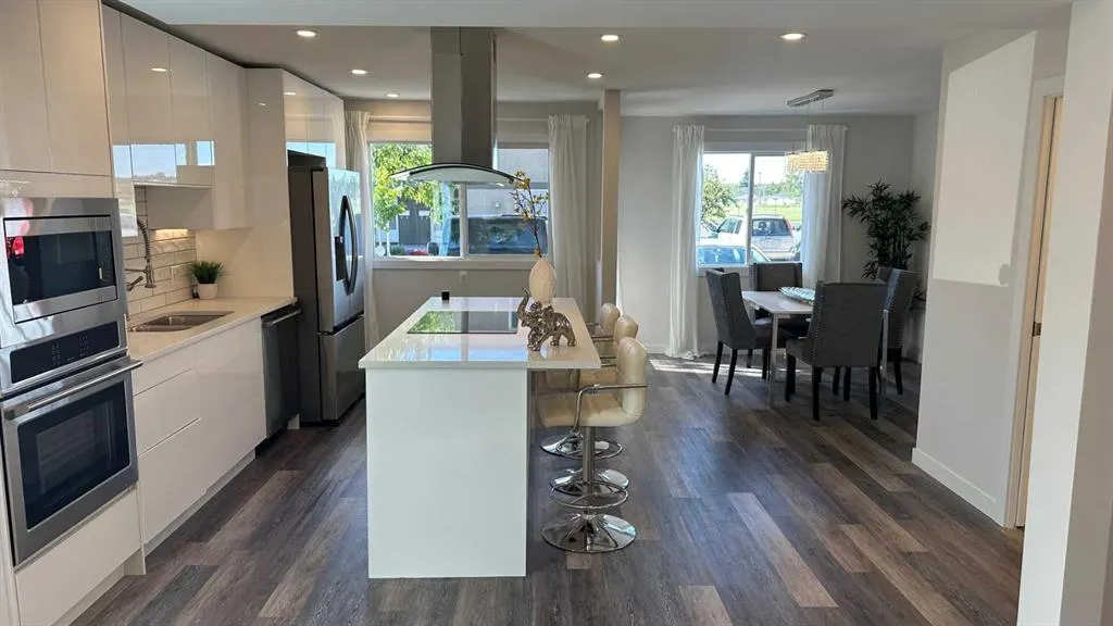 6223 31 Avenue NW, #206