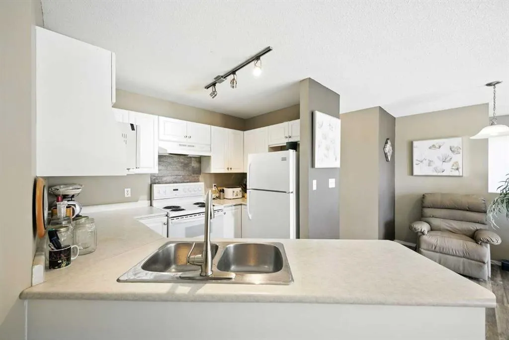616 19 Street SE, #203