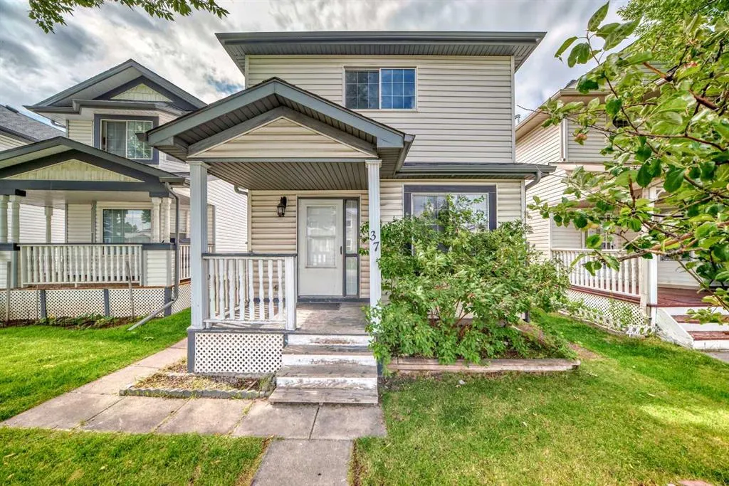 37 Martinbrook Link NE