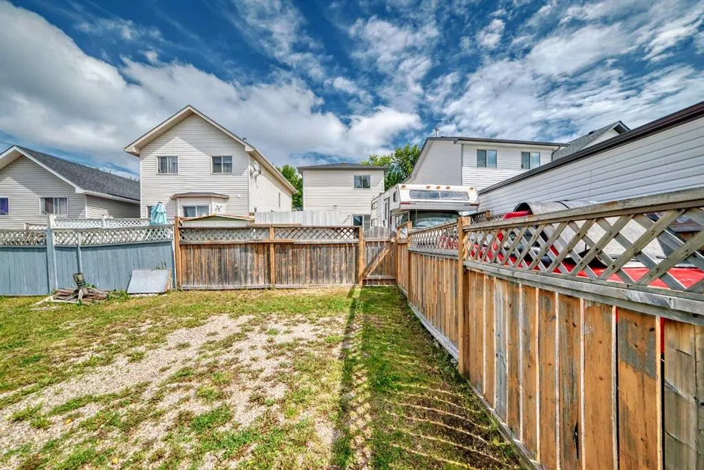 37 Martinbrook Link NE