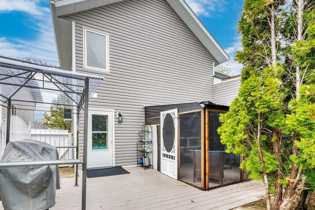 6 Greenview Crescent