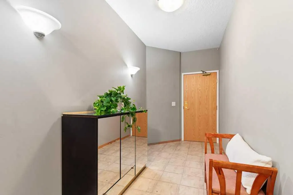 5300 48 Street, #111