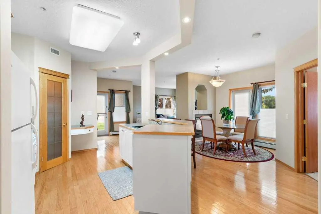 5300 48 Street, #111