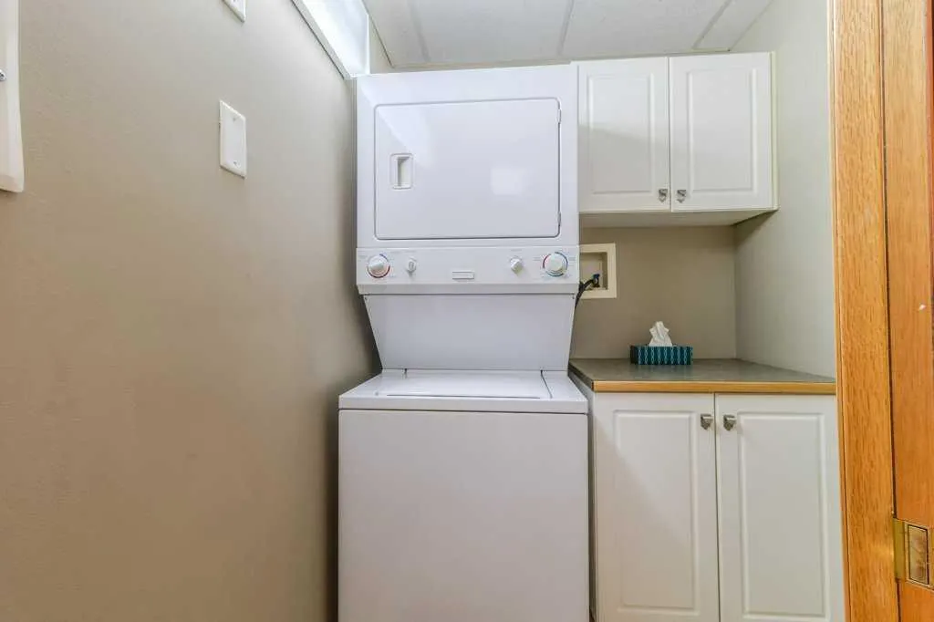 5300 48 Street, #111