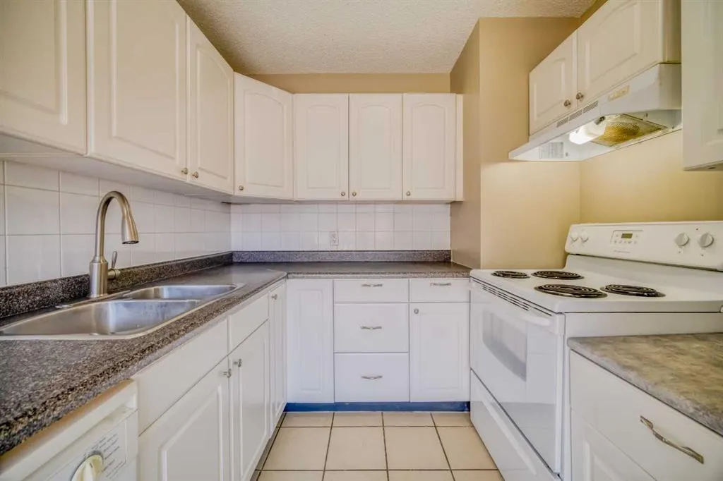 6829 Centre Street NW, #6