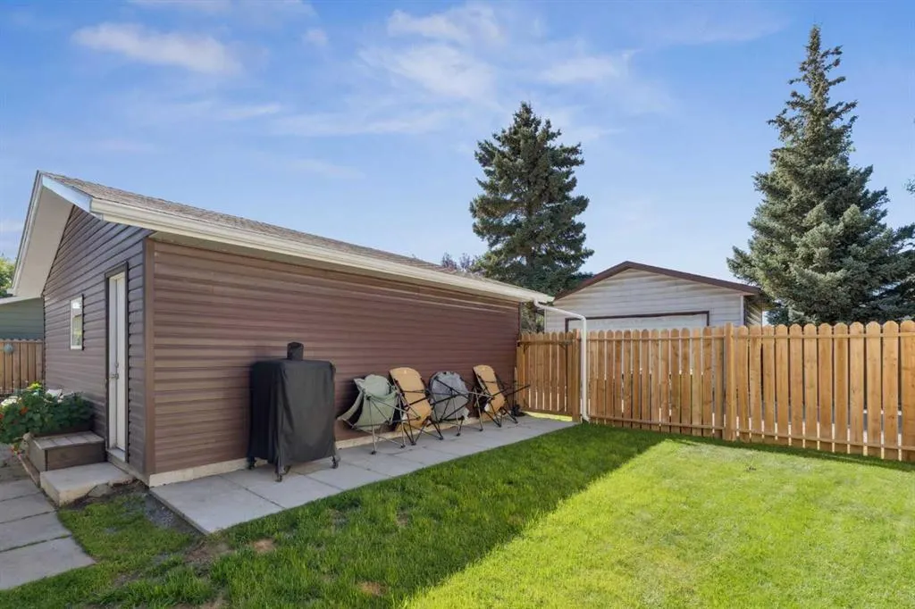14 Glenhill Crescent