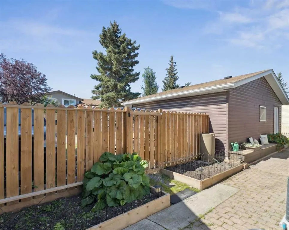 14 Glenhill Crescent