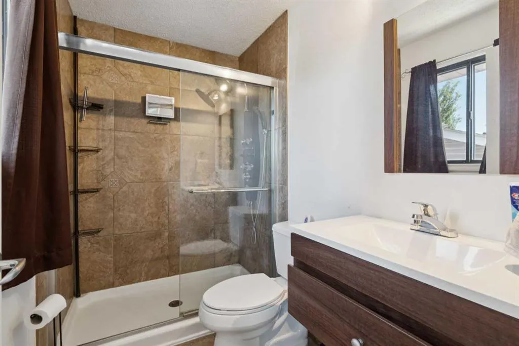 14 Glenhill Crescent