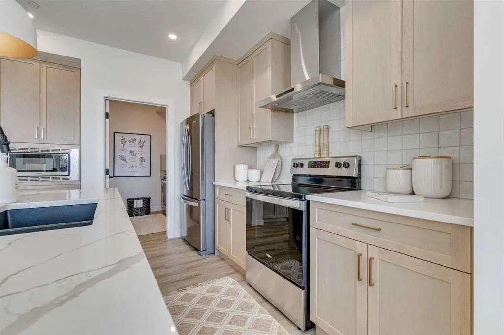 54 Amblefield Common NW