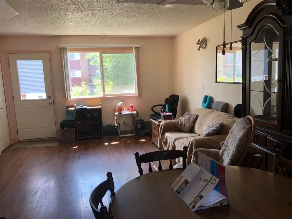 116 8 Avenue SW, #15