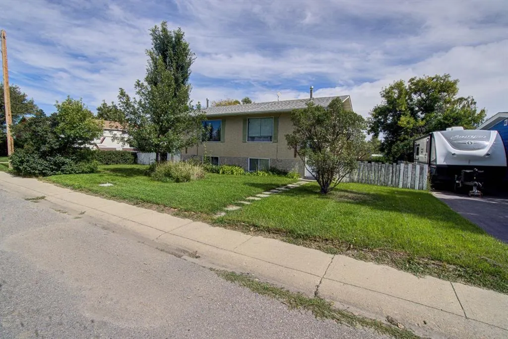5205 50 Street