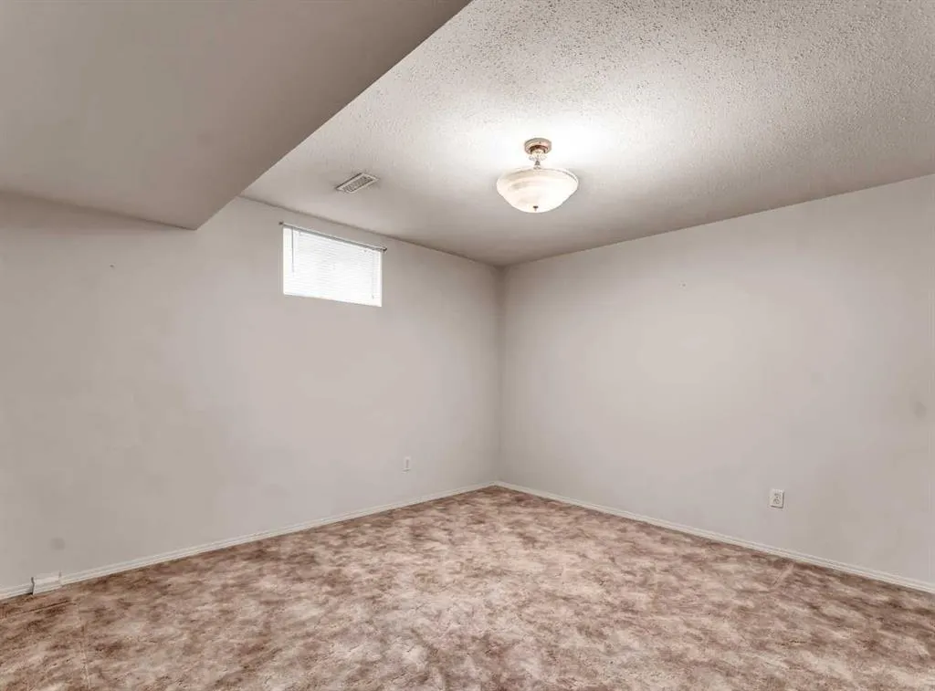 10 Park Meadows Place SE