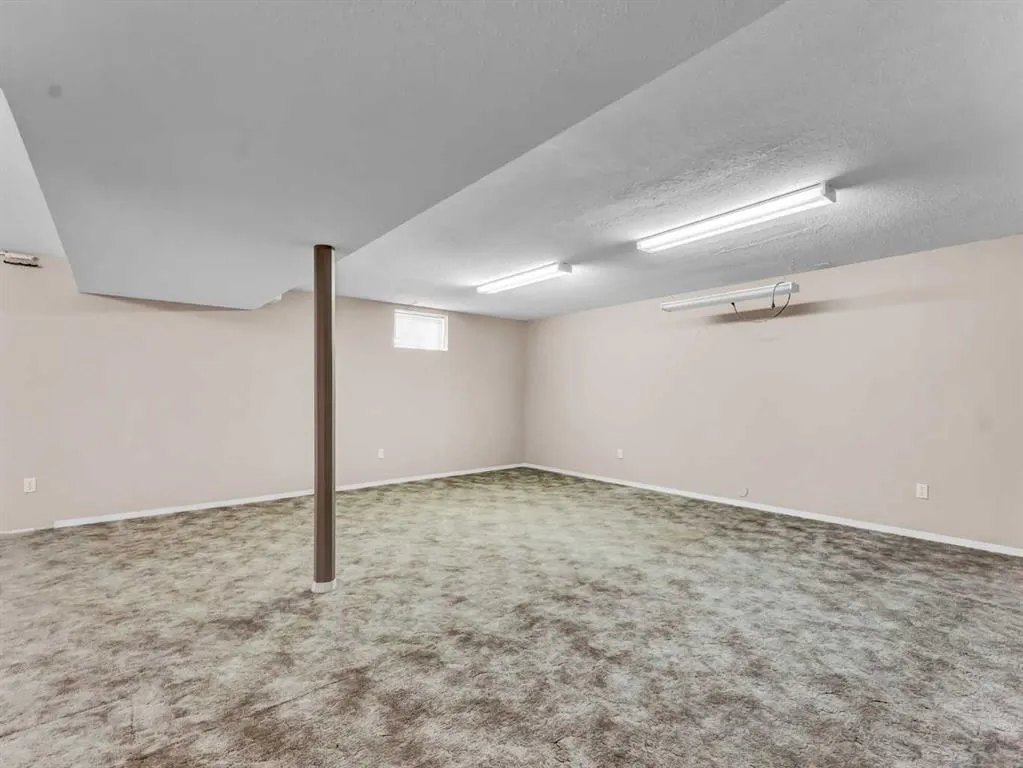 10 Park Meadows Place SE