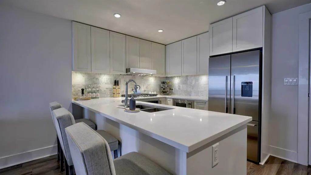 46 9 Street NE, #320