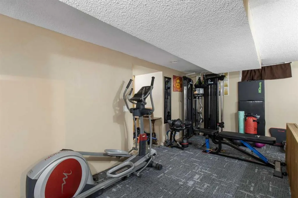 79 Templegreen Drive NE