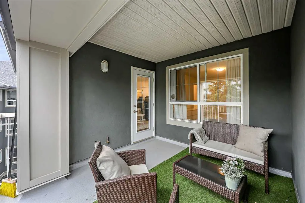 35 Richard Court SW, #437