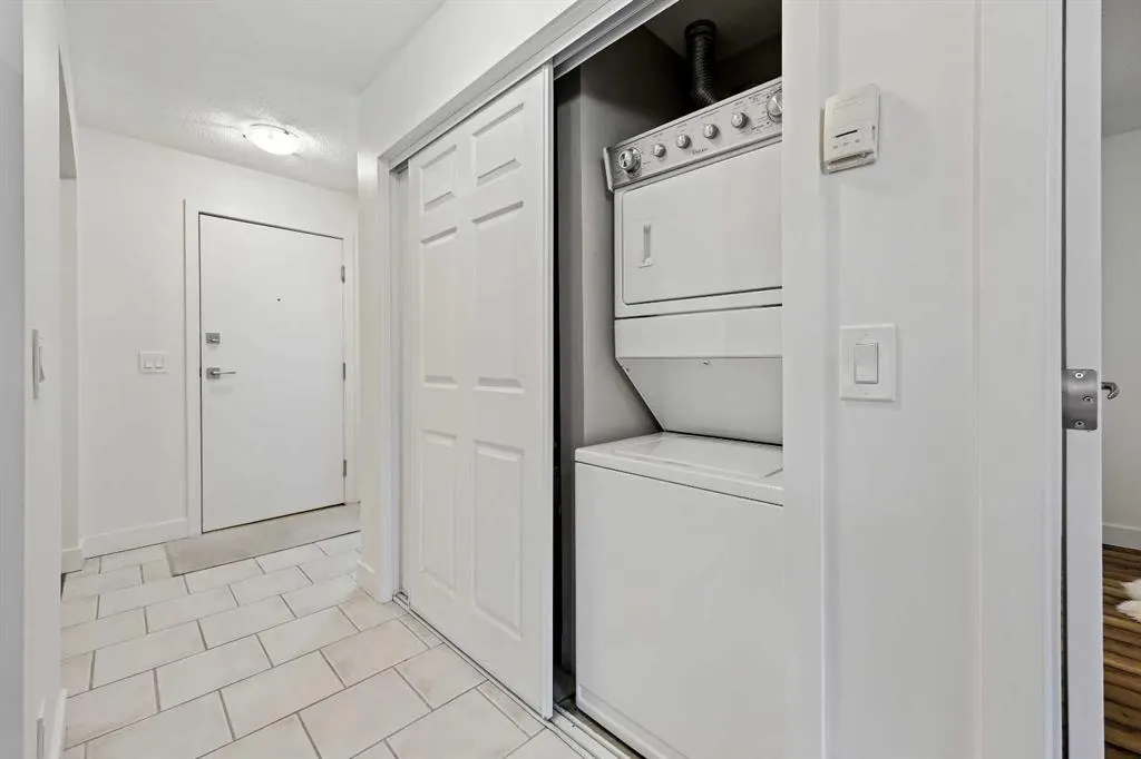 35 Richard Court SW, #437