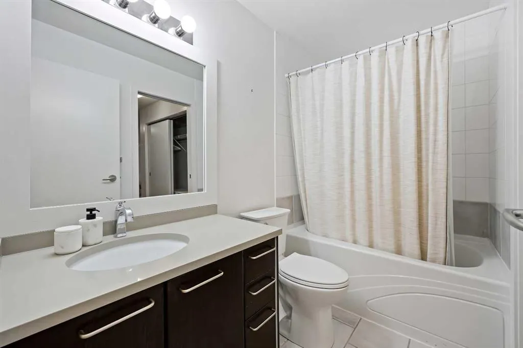 35 Richard Court SW, #437